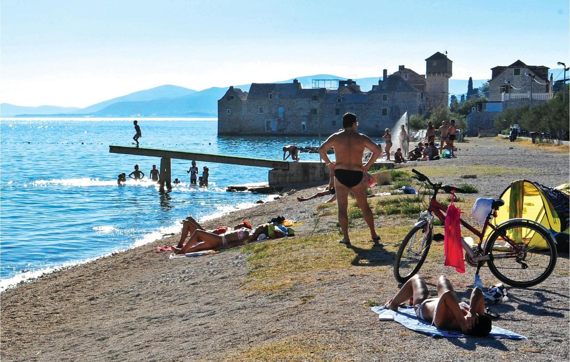 Stunning Apartment In Kastel Gomilica With Wifi Kaštela エクステリア 写真